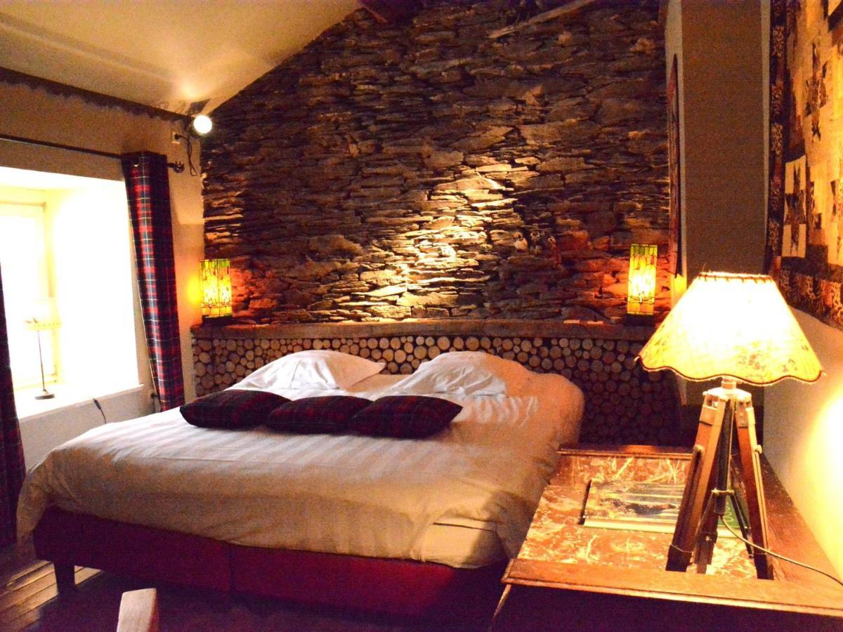 Villa With Hot Tub And Sauna Bièvre Rom bilde